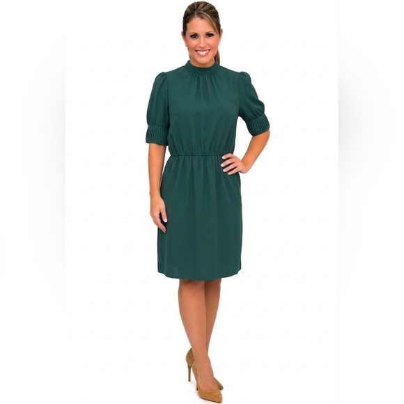 Dresses & Skirts - Elegant Mock Neck Dress Size M